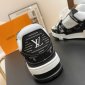 Replica LV Trainer | Thời trang, Đen, Dép