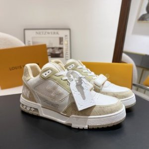 Louis Vuitton 2022 SS Street Style Leather Logo Sneakers