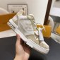 Replica Louis Vuitton 2022 SS Street Style Leather Logo Sneakers