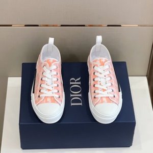 B23 Low-Top Sneaker White and Orange Dior Oblique Canvas