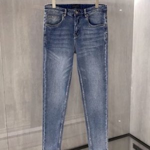 Irregular Raw Hem Distressed Cropped Jeans 