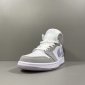 Replica Nike mens Basketball Shoe