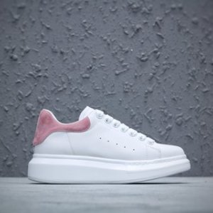 Alexander McQueen - chunky-design leather sneakers - women - Calf Leather/Calf Leather/Rubber - 37 - White