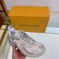 Replica Shop Louis Vuitton 2023 SS Blended Fabrics Street Style Bi-color Logo Sneakers