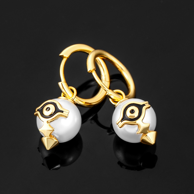 Eye Of Amulet Pearl Corn Dangle Earrings Gold With Street Luxury Shine