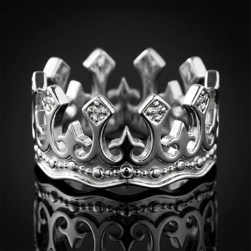 King Crown Ring Bold Statement Style With Street Luxury - Image 8