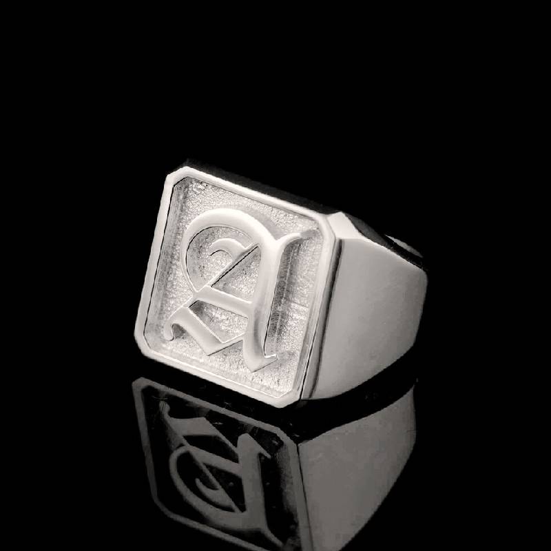 Old English Font 26 Initial Letters Rectangle Signet Ring Gold