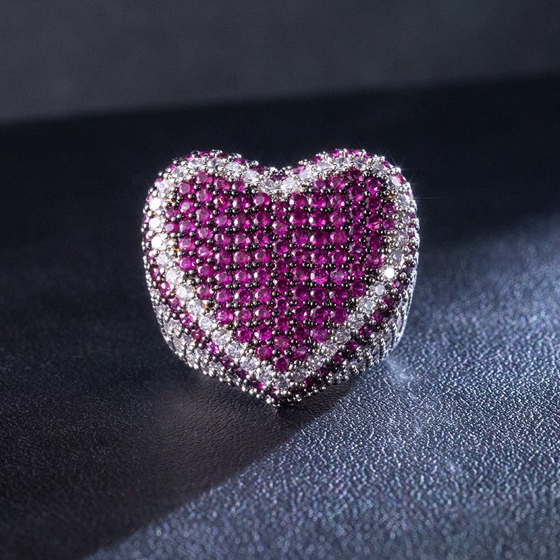 Micro Pave Heart-shaped Ring Bold Statement Style With Street Luxury - Image 3