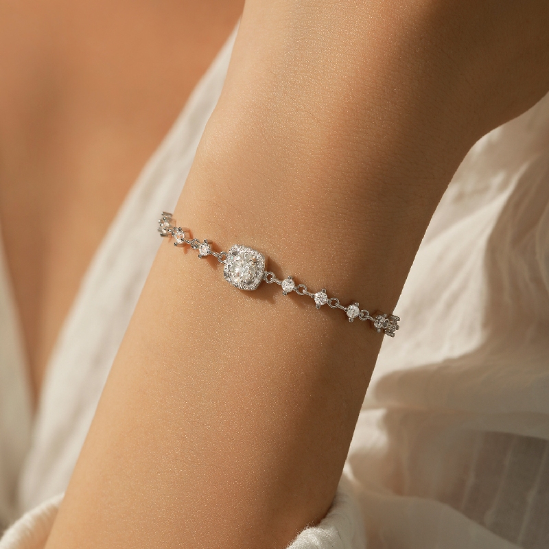 0.8ct Round Cut Vvs Moissanite S925 Silver Bracelet With Iced Out Shine - Image 6