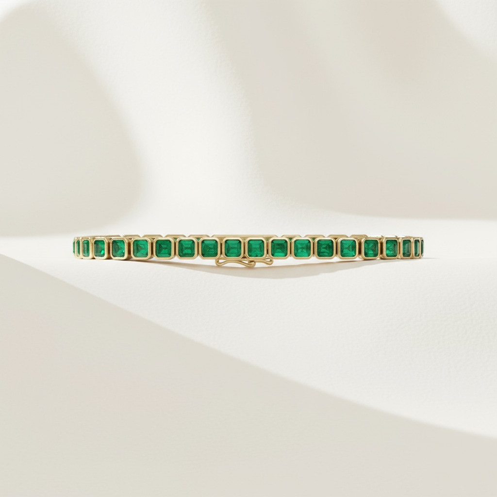 S925 Silver Emerald Tennis Bracelet In Yellow Gold With Iced Out Shine - Image 4