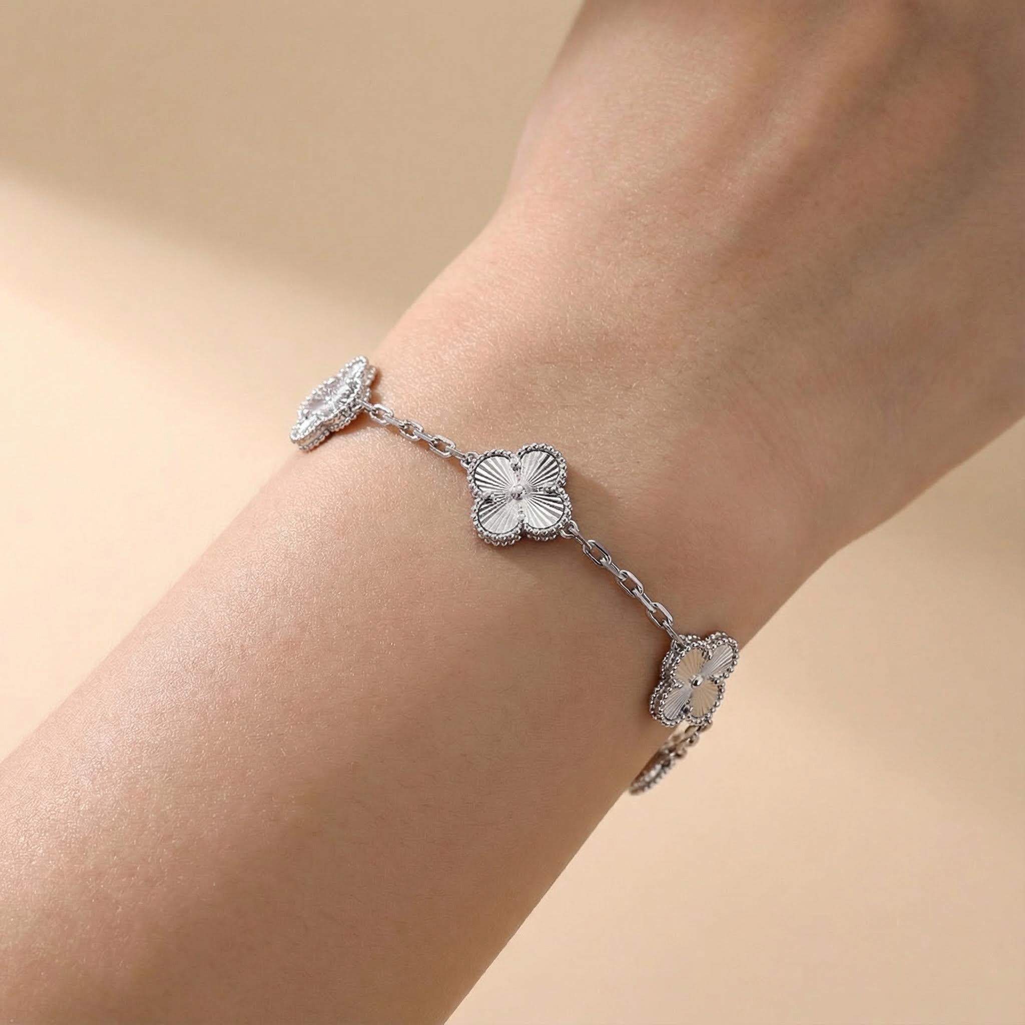S925 Silver Five Station Flower Bracelet With Street Luxury Shine - Image 5