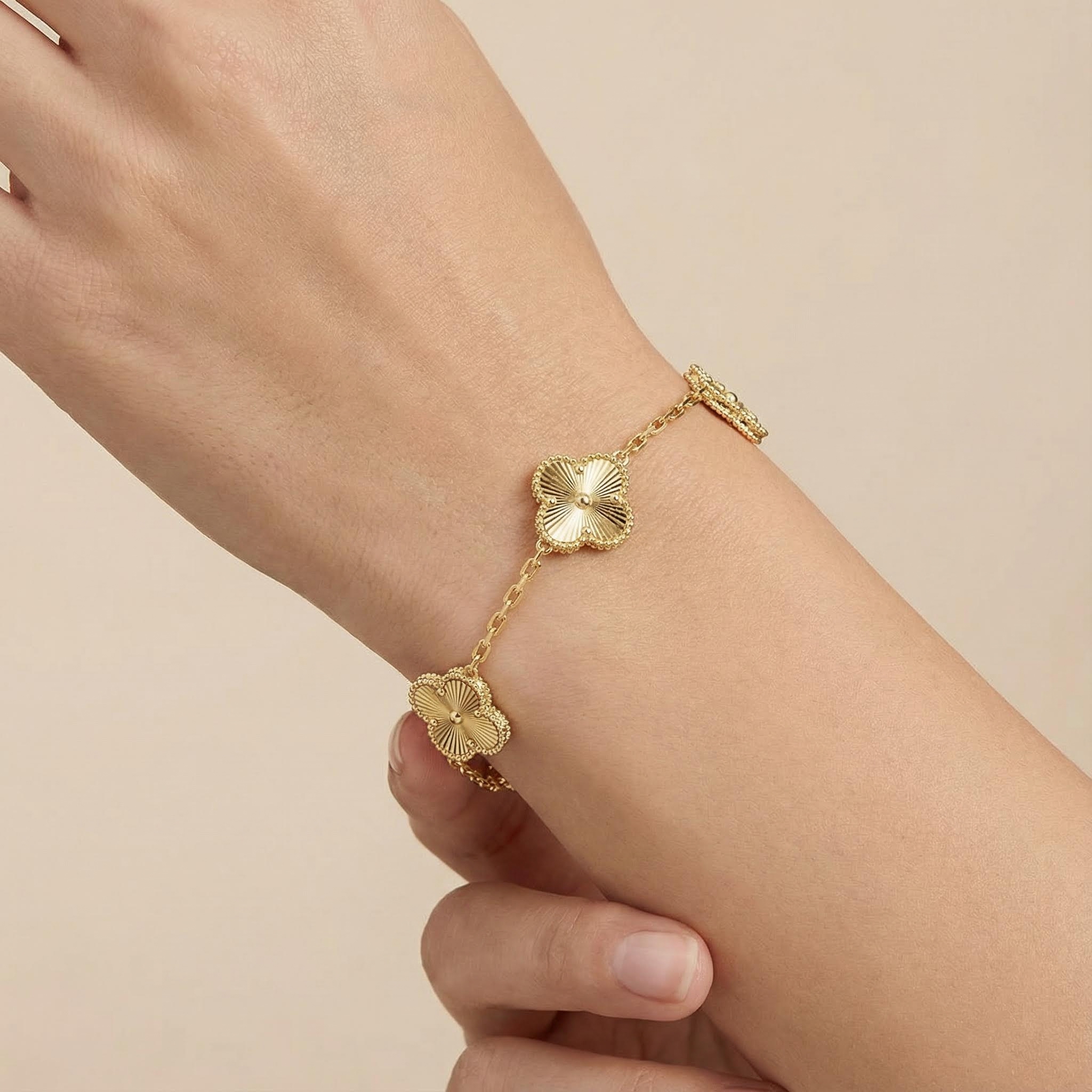 S925 Silver Five Station Flower Bracelet With Street Luxury Shine - Image 7