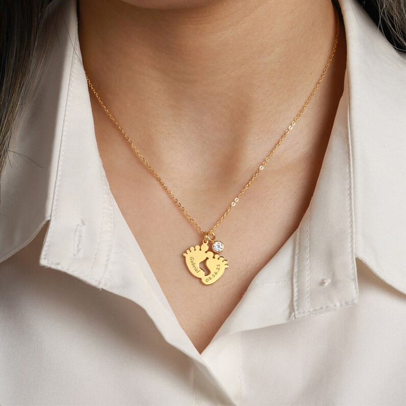 Personlized Baby Feet Name Necklace Bold Statement Style With Street Luxury - Image 3