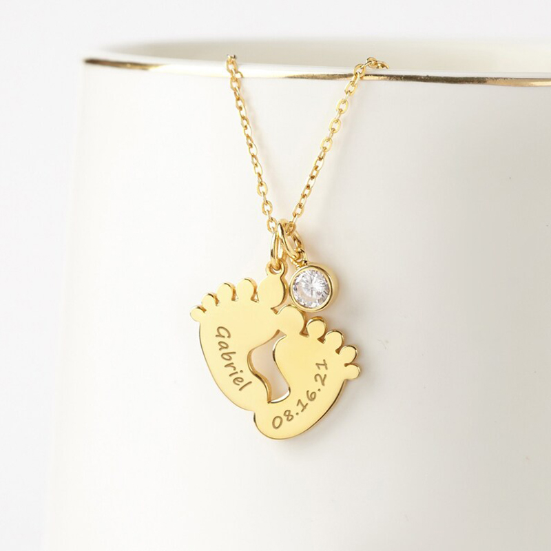 Personlized Baby Feet Name Necklace Bold Statement Style With Street Luxury - Image 4