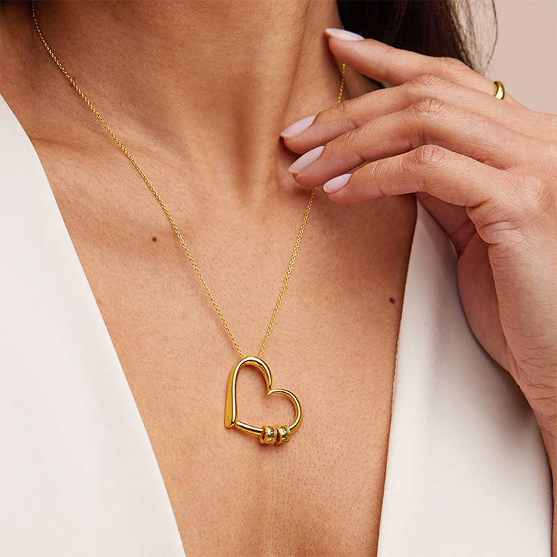 Heart Necklace With Engraved Beads Bold Statement Style With Street Luxury - Image 3