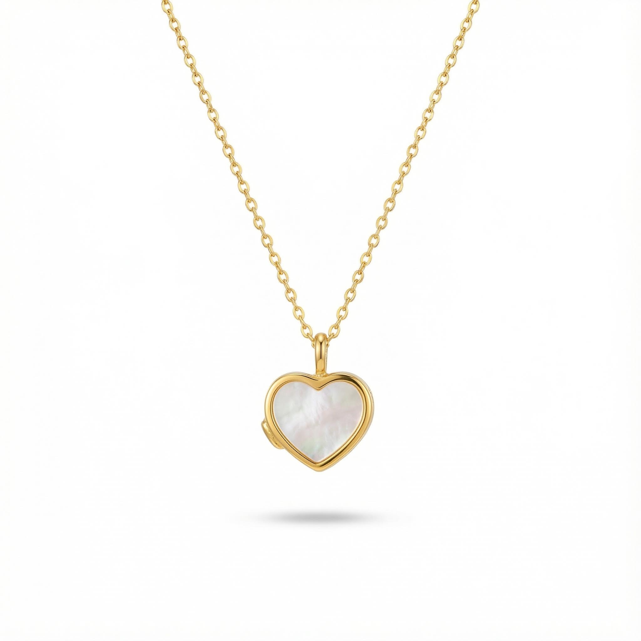 Customized Mother Of Pearl Heart Photo Locket With Street Luxury Shine