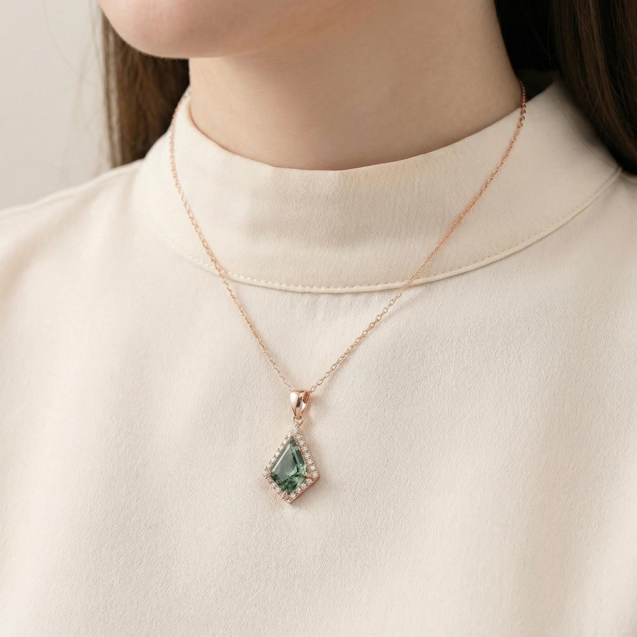 1.41ct Kite Cut Moss Agate Women Diamond Halo Accented S925 Silver Pendant - Image 3