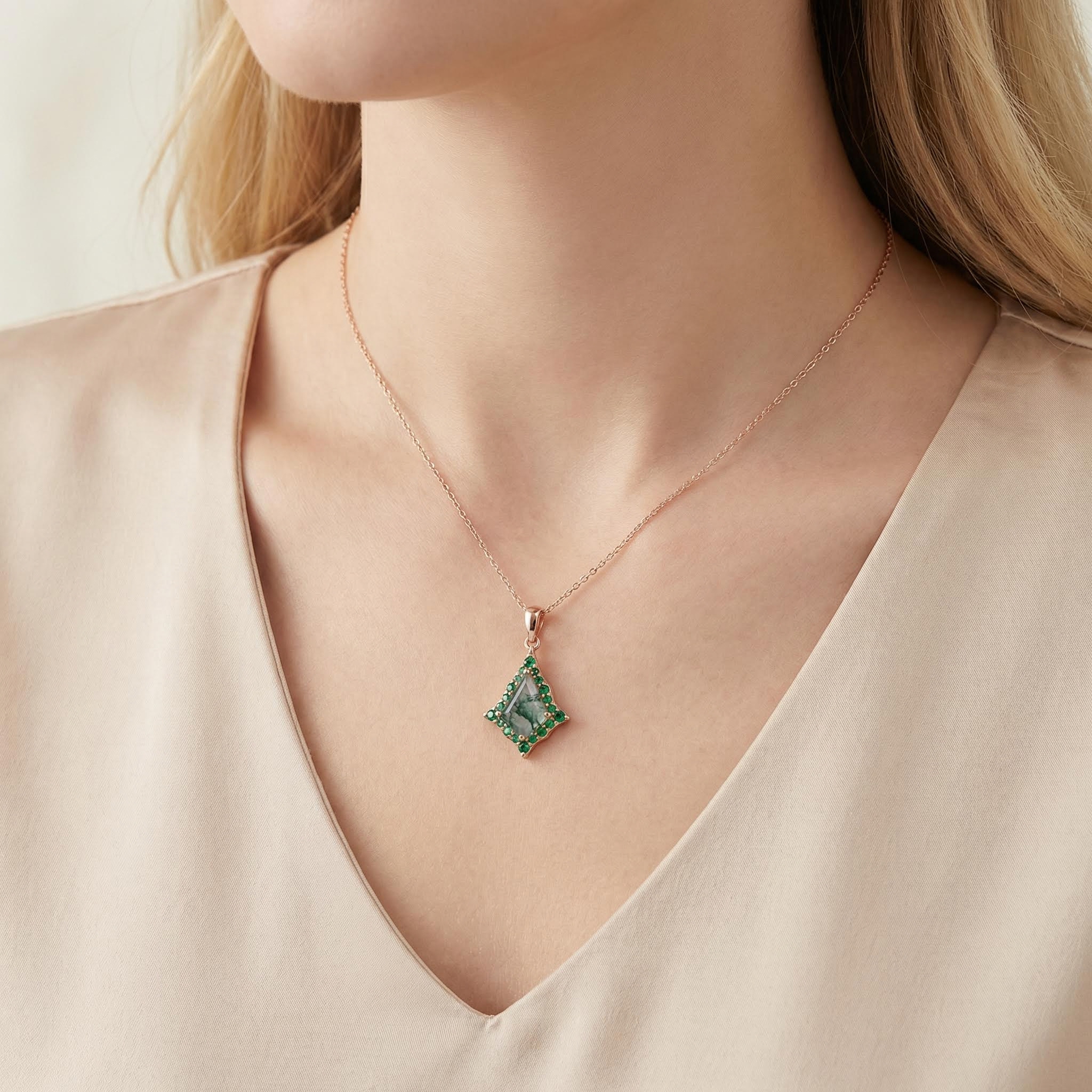 1.56ct Kite Cut Moss Agate With Flared Emerald Halo S925 Silver Pendant - Image 3
