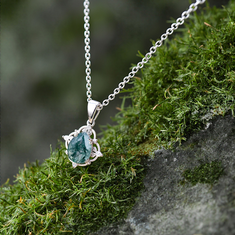 1.36ct Pear Cut Moss Agate & Round Cut Moissanite S925 Silver Floral Halo - Image 4