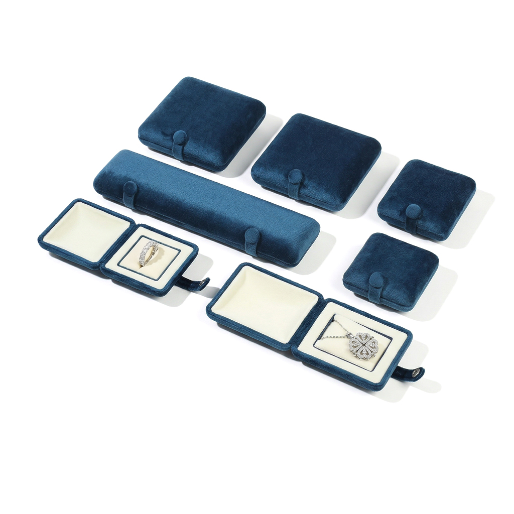 Luxury Velvet Jewelry Box Collection For Hip Hop Jewelry Style - Image 5