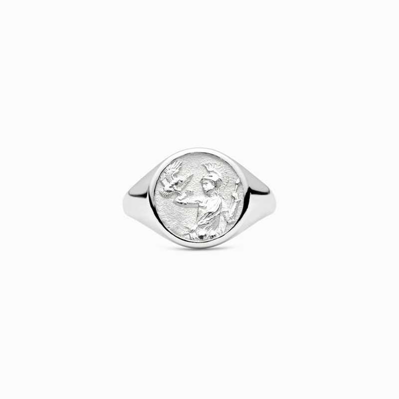 Athena Signet Ring Bold Statement Style With Street Luxury - Image 3