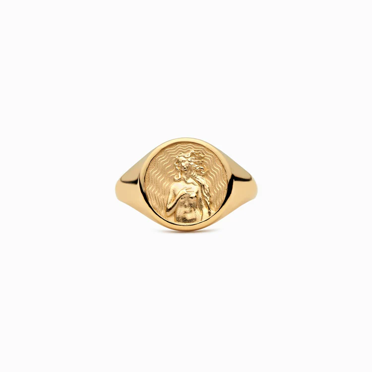 Aphrodite Signet Ring Bold Statement Style With Street Luxury