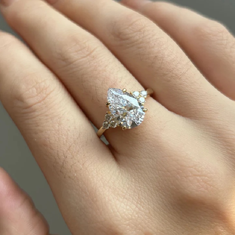 Pear Cut With Side Round Diamond Engagement Ring Moissanite - Image 4