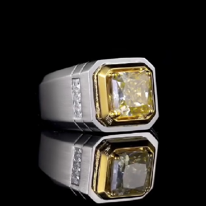 4.35ct Fancy Yellow Cushion Cut Men's Ring In Silver With Silver Shine - Image 4