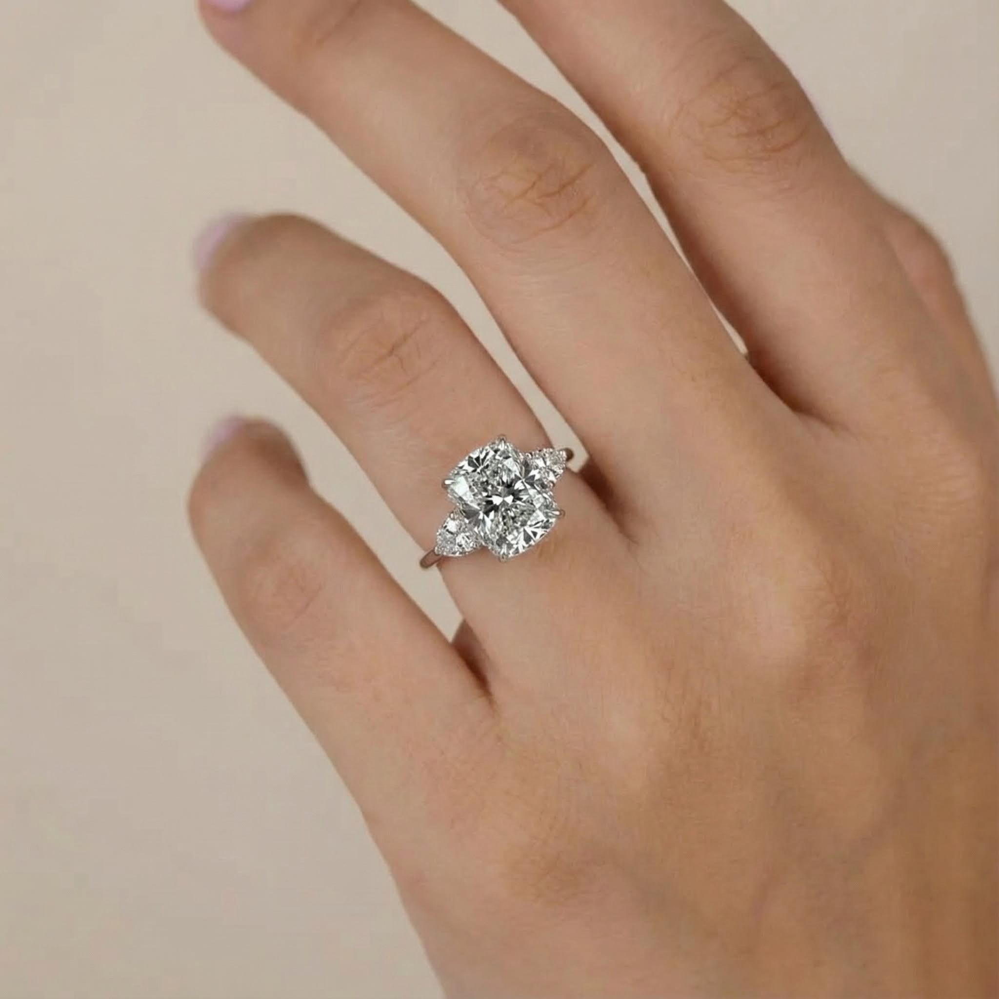 5.9ct Radiant & Heart Cut Vvs Moissanite S925 Silver Three Stone Engagement - Image 3
