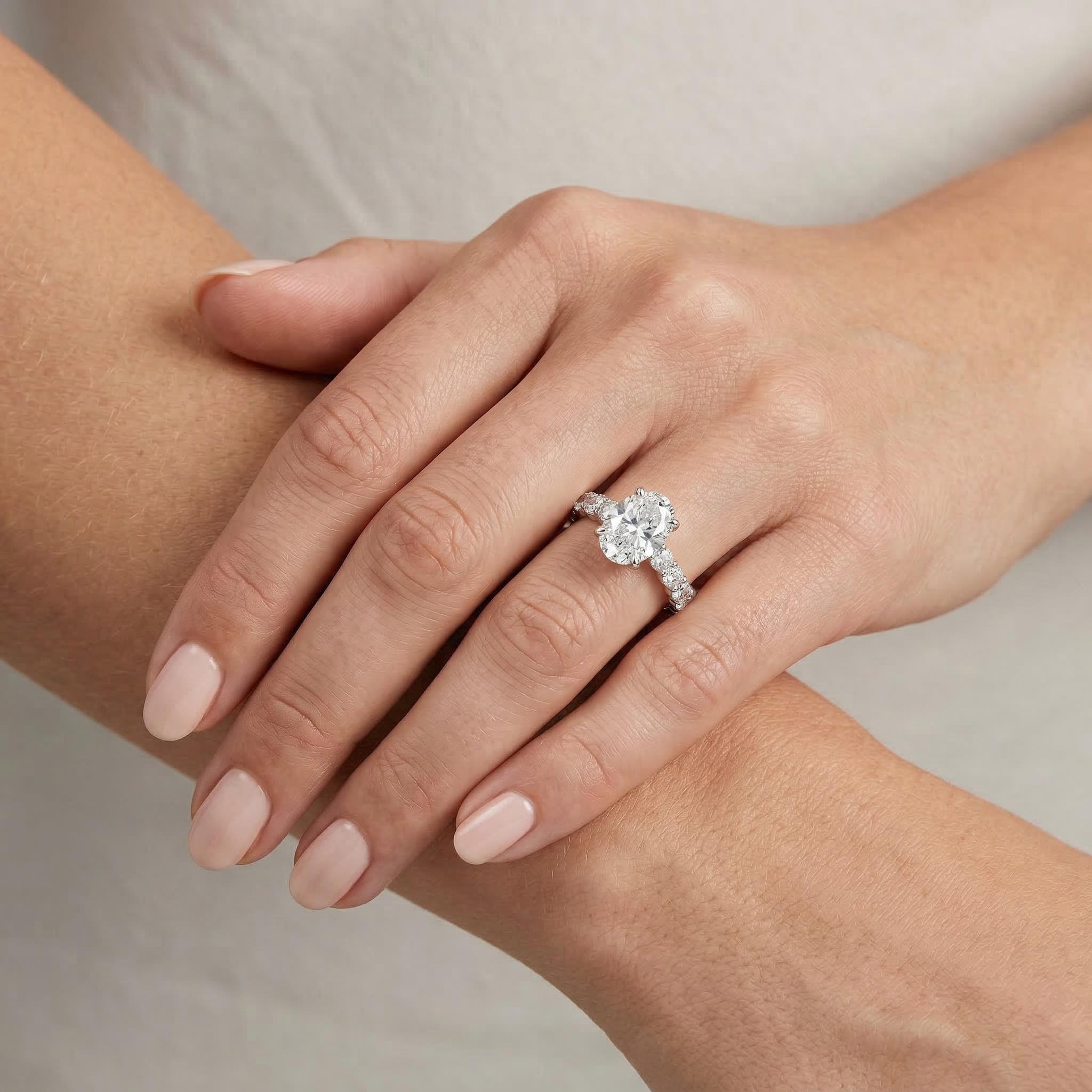 4.91ct Oval & Round Cut Vvs Moissanite S925 Silver Engagement Ring Iced Out - Image 3