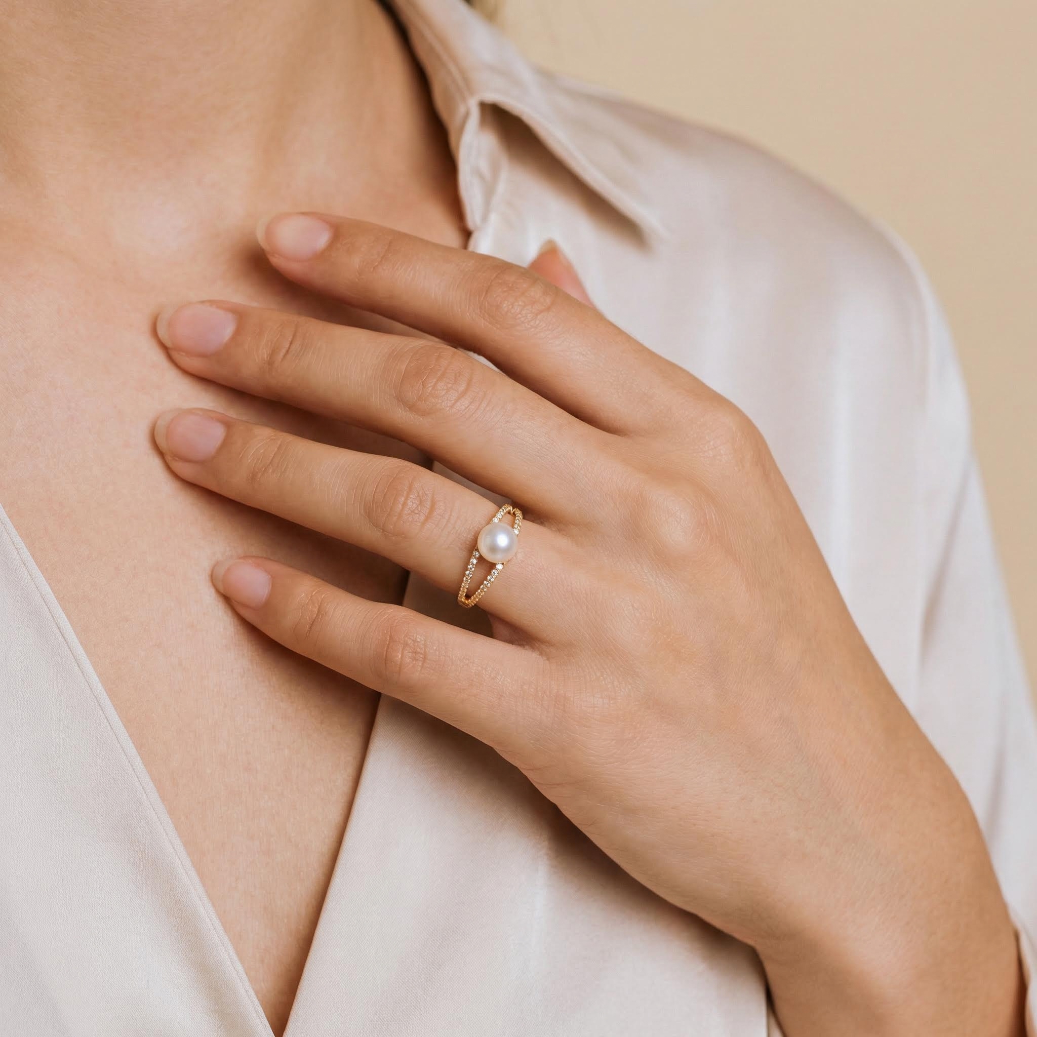 Bold Dainty Pearl & Round Cut Vvs Moissante S925 Silver Engagement Ring - Image 3