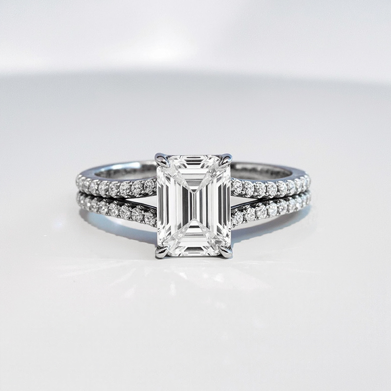 2.29ct. Tw. Emerald & Round Cut Vvs Moissanite S925 Silver Split Shank