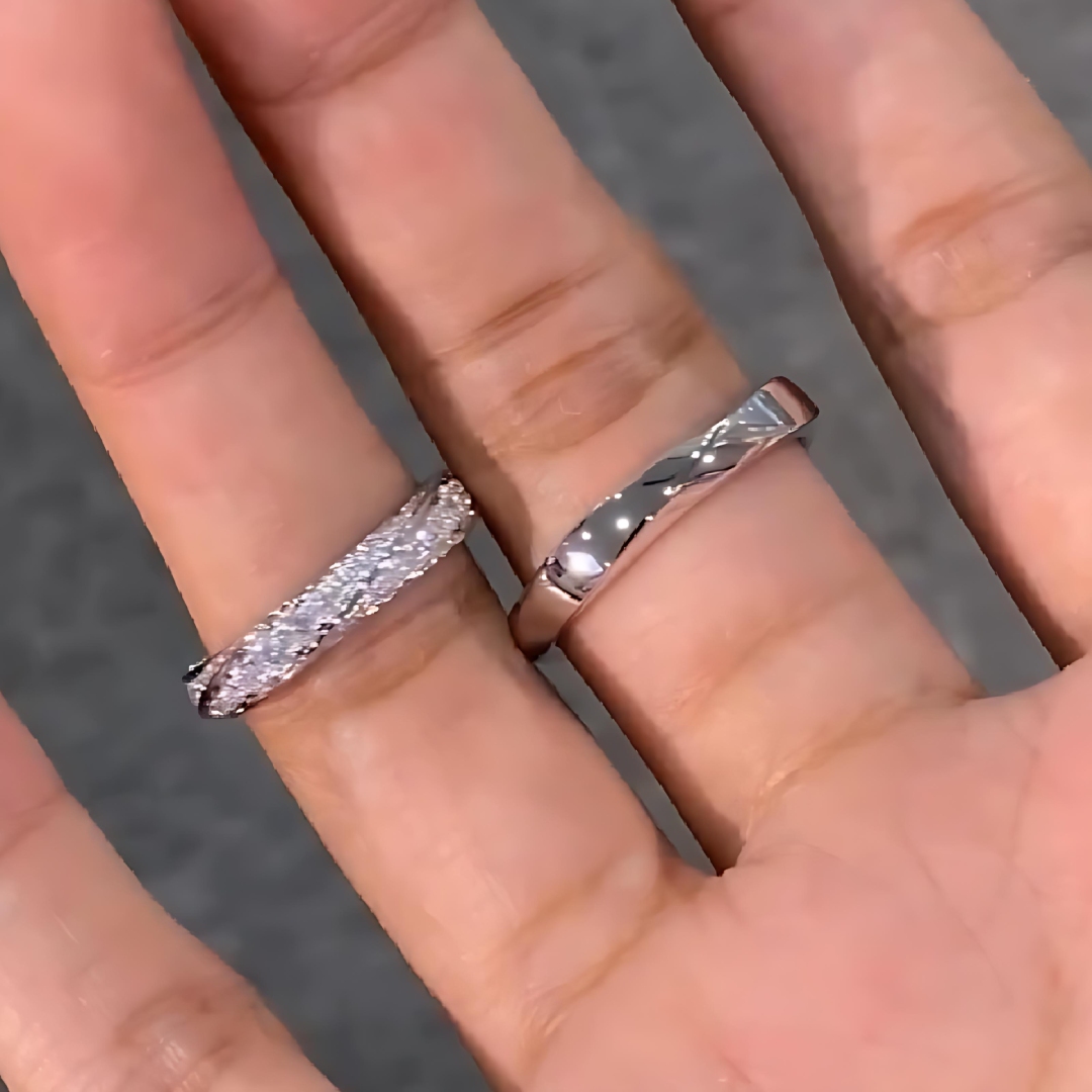 Women's Vvs1 Moissanite Paved Wedding Band In S925 Sterling Silver Iced Out