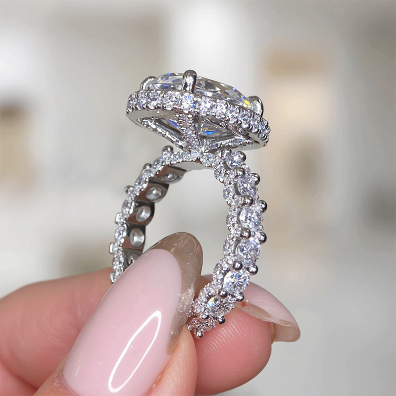 6.12ct Oval Cut Vvs Moissanite Halo Engagement Ring With Iced Out Shine - Image 3