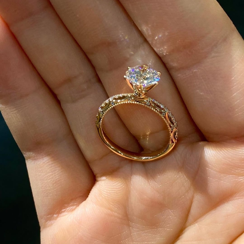 1.48ct 6-claw Brilliant Round Cut Vvs Moissanite Vintage-inspired