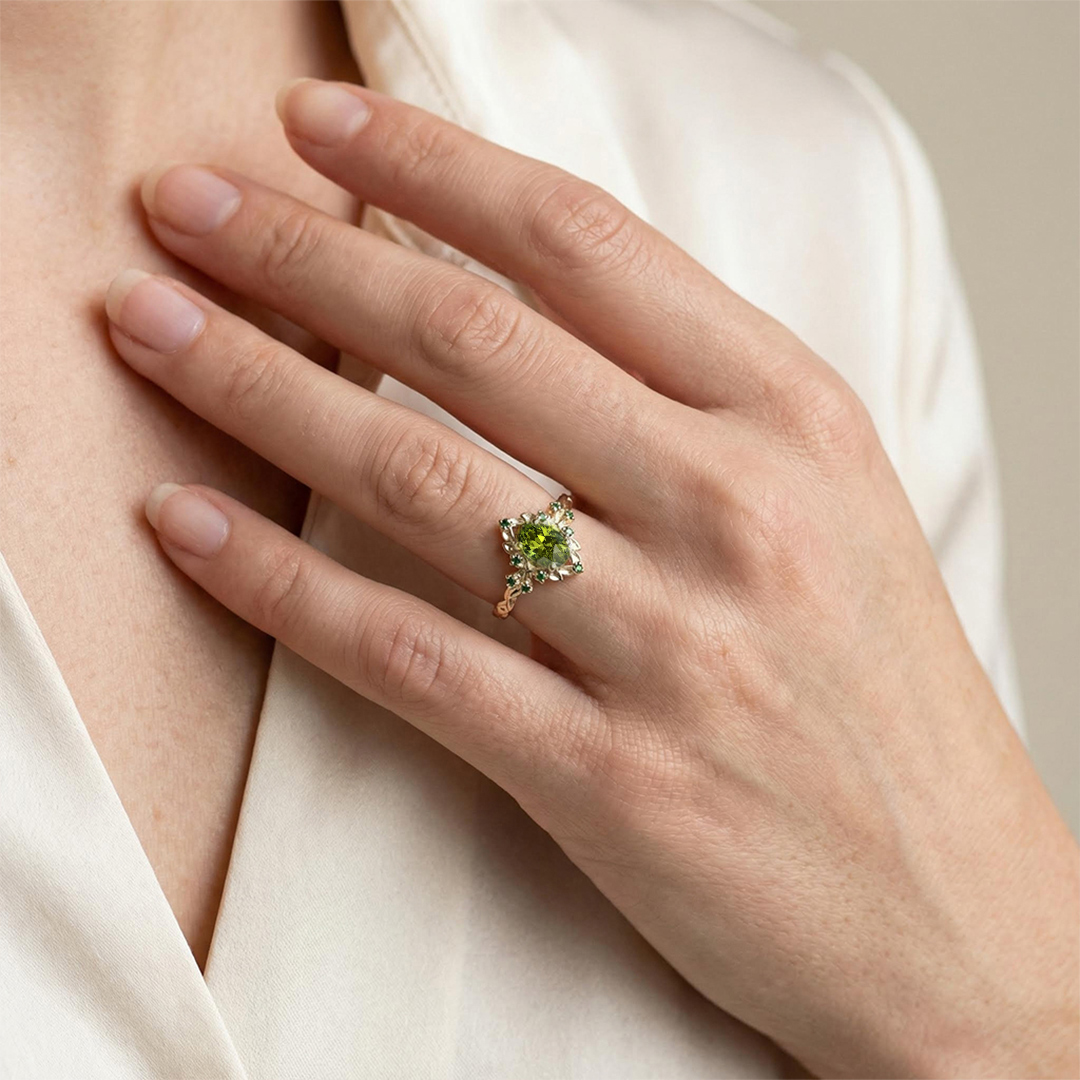 Bold 0.55ct. Tw. Exquisite Green Gemstone Vintage-inspired Engagement Ring - Image 3