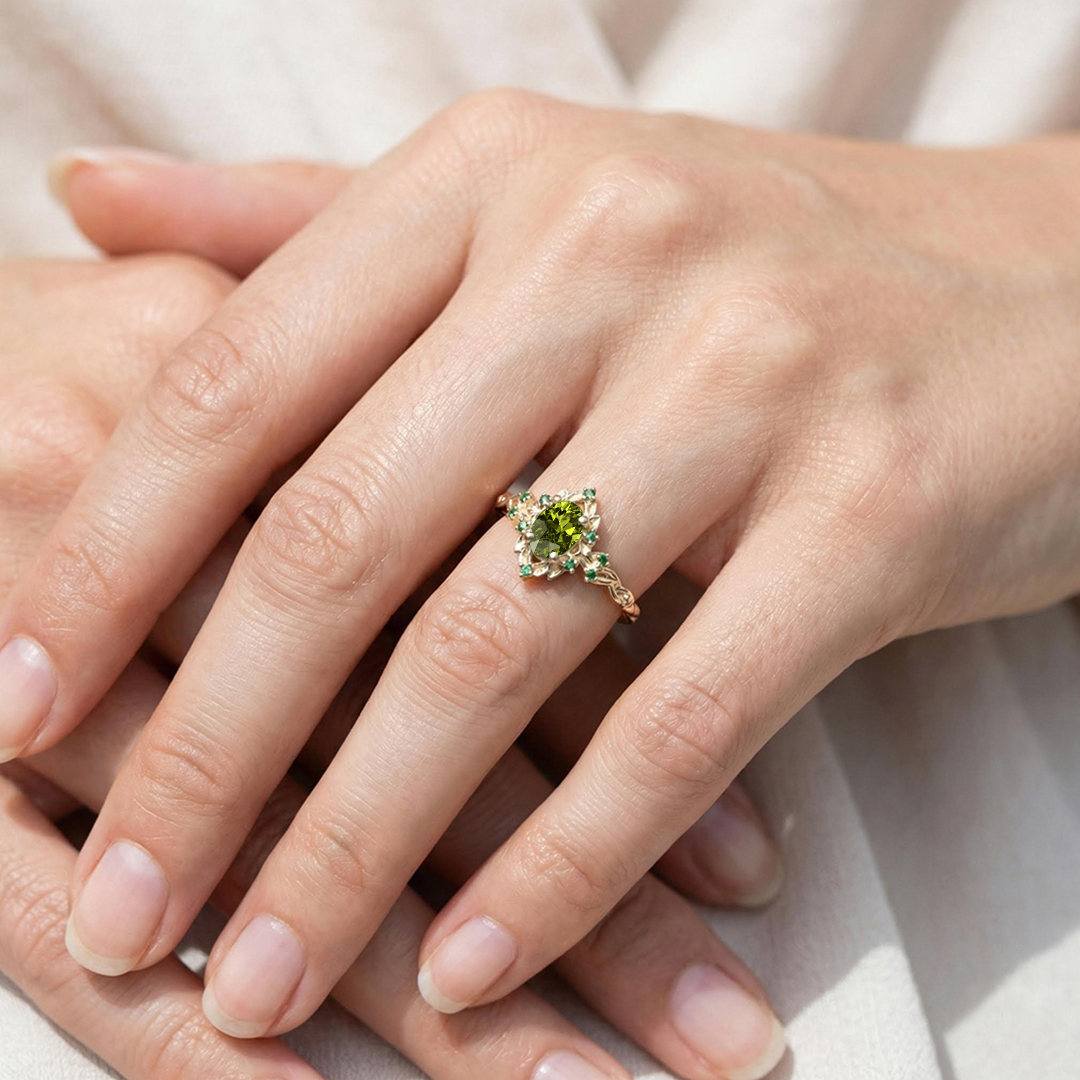 Bold 0.55ct. Tw. Exquisite Green Gemstone Vintage-inspired Engagement Ring - Image 6