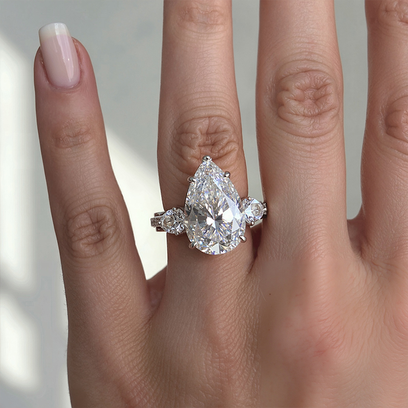 5.29ct. Tw. Pear Cut Vvs Moissanite Three Stone Engagement Ring Iced Out - Image 6