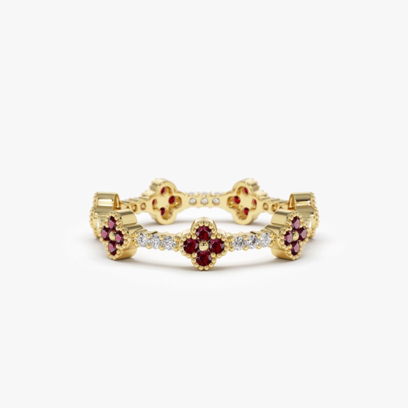 Four-leaf Clover Pave Diamond Wedding Band With Street Luxury Shine - Image 4