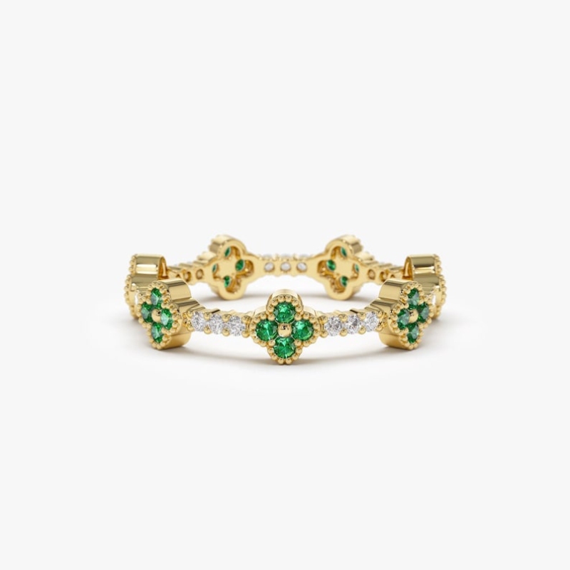 Four-leaf Clover Pave Diamond Wedding Band With Street Luxury Shine - Image 6