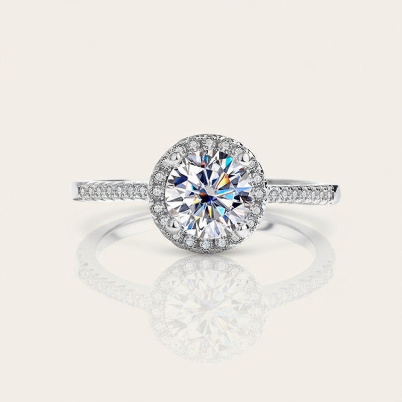Bold 0.5ct/1ct Round Cut Vvs Moissanite S925 Silver Halo Engagement Ring