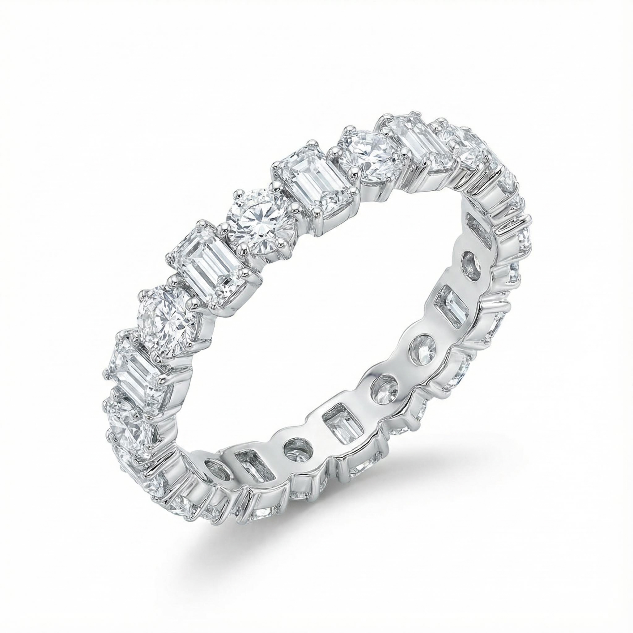 Bold 3mm/4mm Alternating Round And Emerald Cut Vvs Moissanite Wedding Band - Image 5