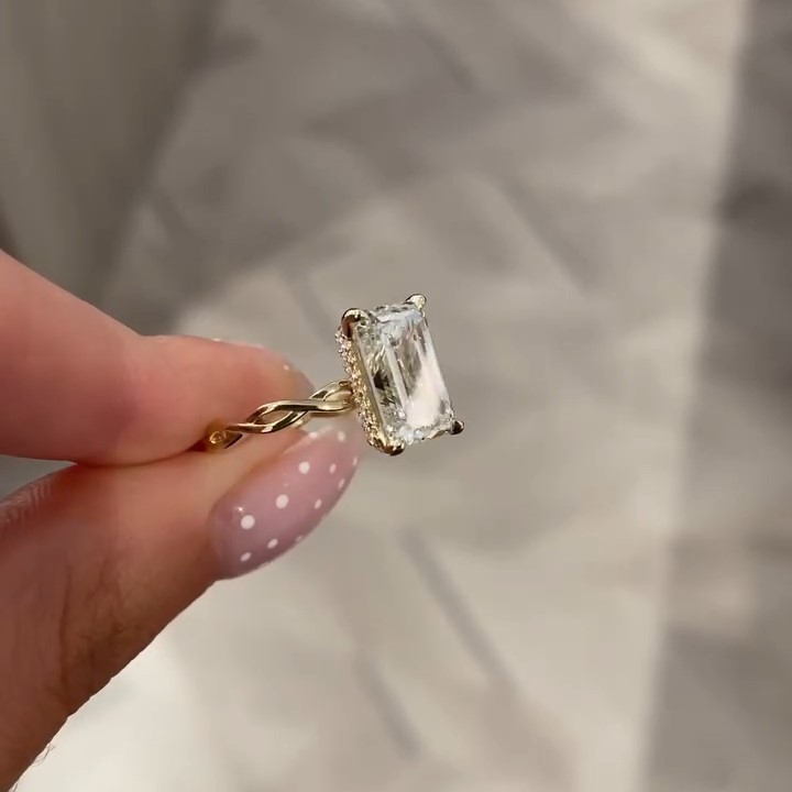 10.11ct. Tw. Emerald Cut Vvs Moissanite Twisted Engagement Ring Iced Out - Image 10