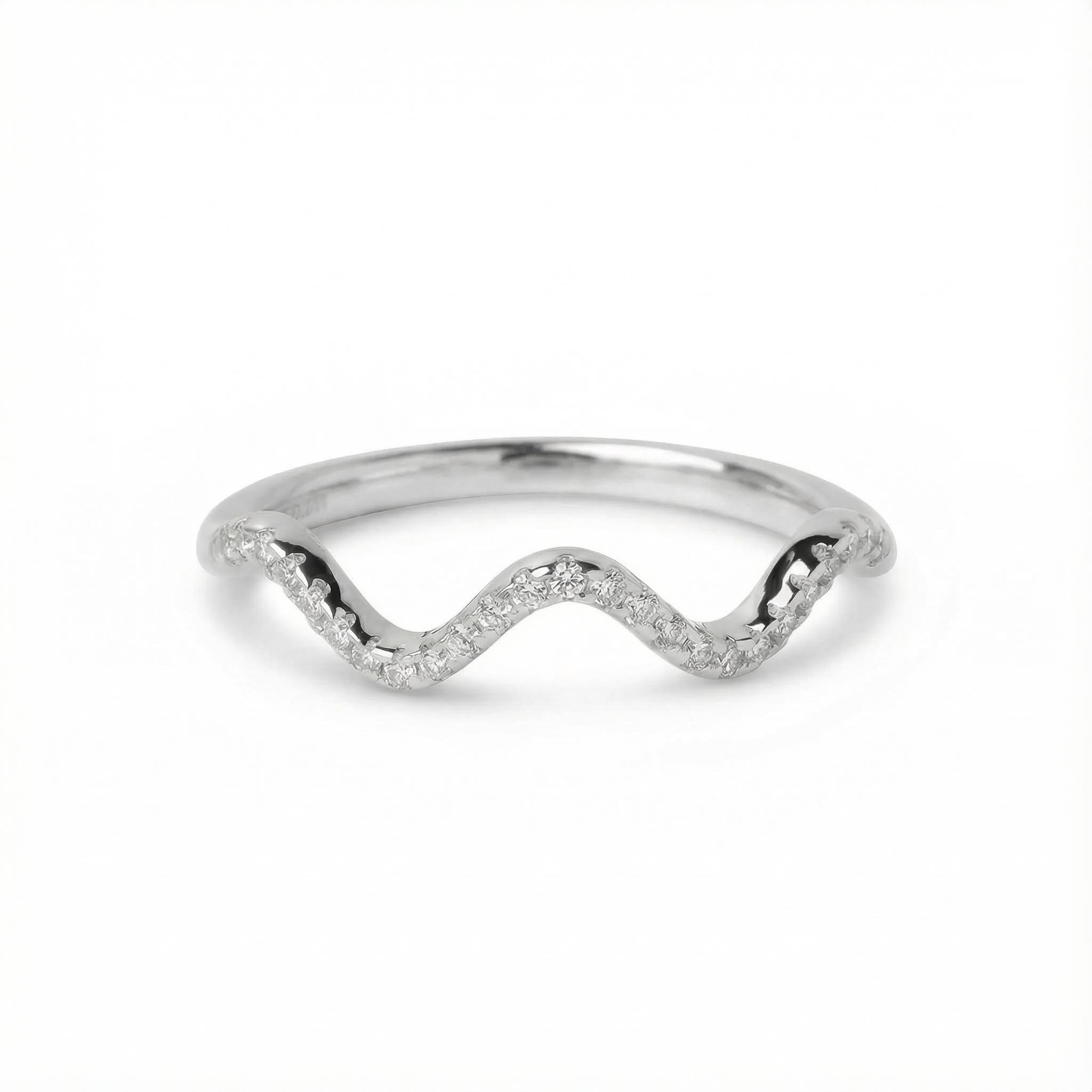 Round Cut Vvs Moissanite Wavy Wedding Band With Street Luxury Shine - Image 3