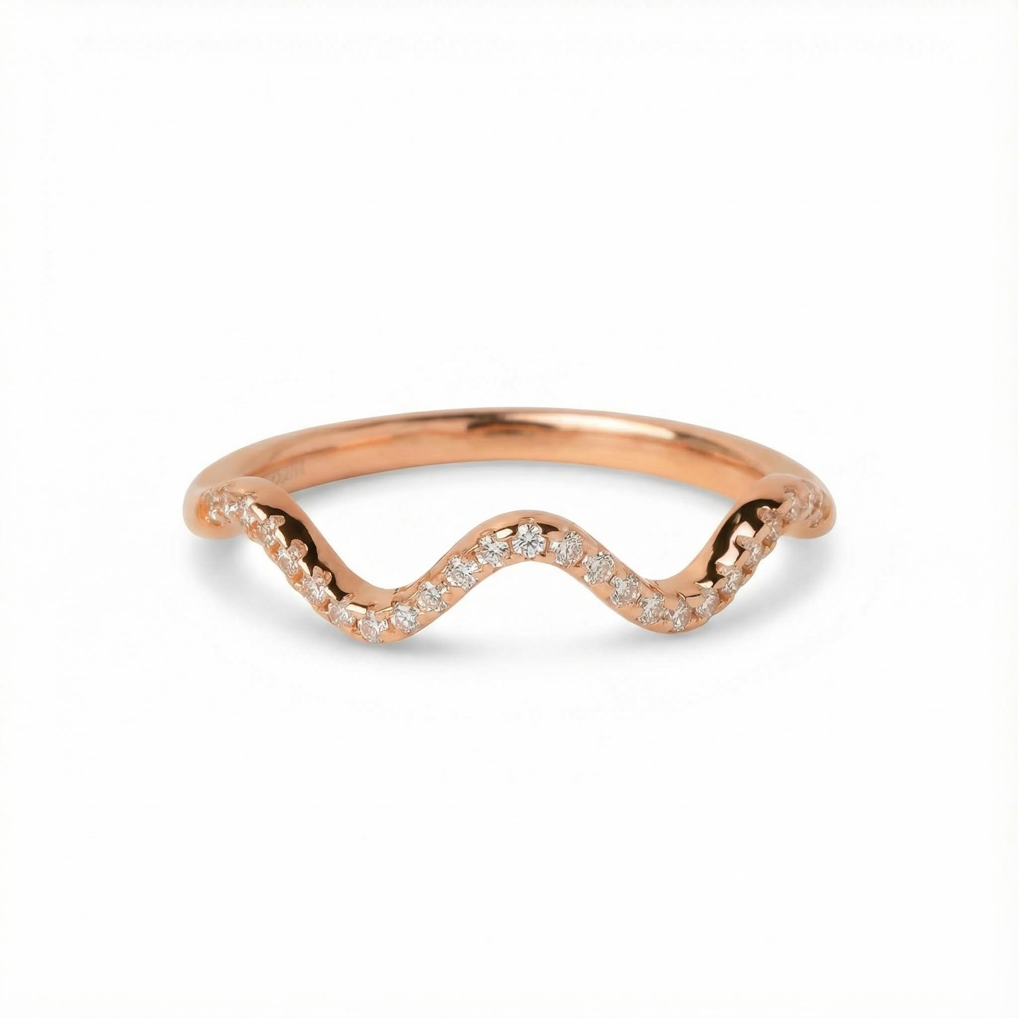 Round Cut Vvs Moissanite Wavy Wedding Band With Street Luxury Shine