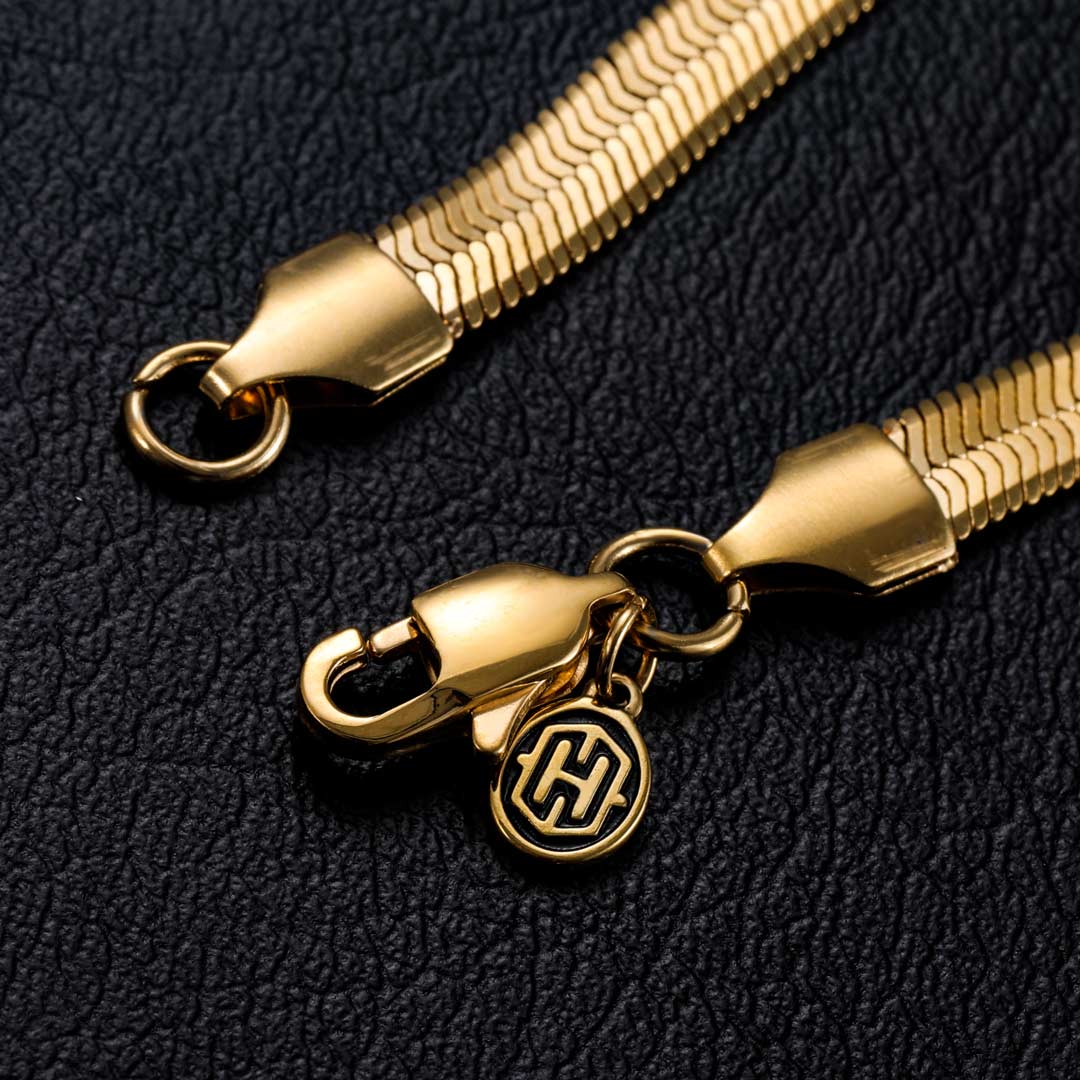 6mm Herringbone Bracelet In Gold Gold With Bold Statement Appeal - Image 5