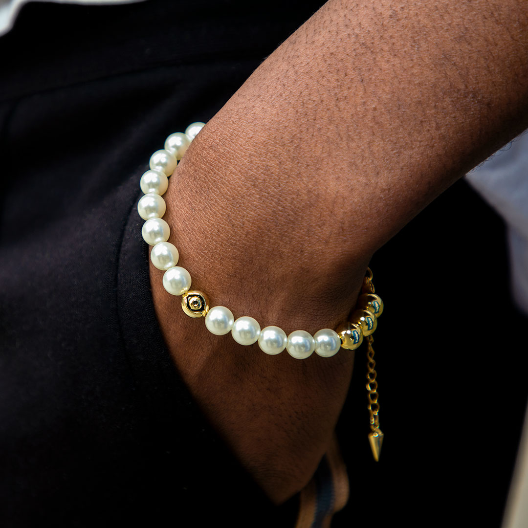 Eye Of Amulet Pearl Bracelet Bold Statement Style With Street Luxury