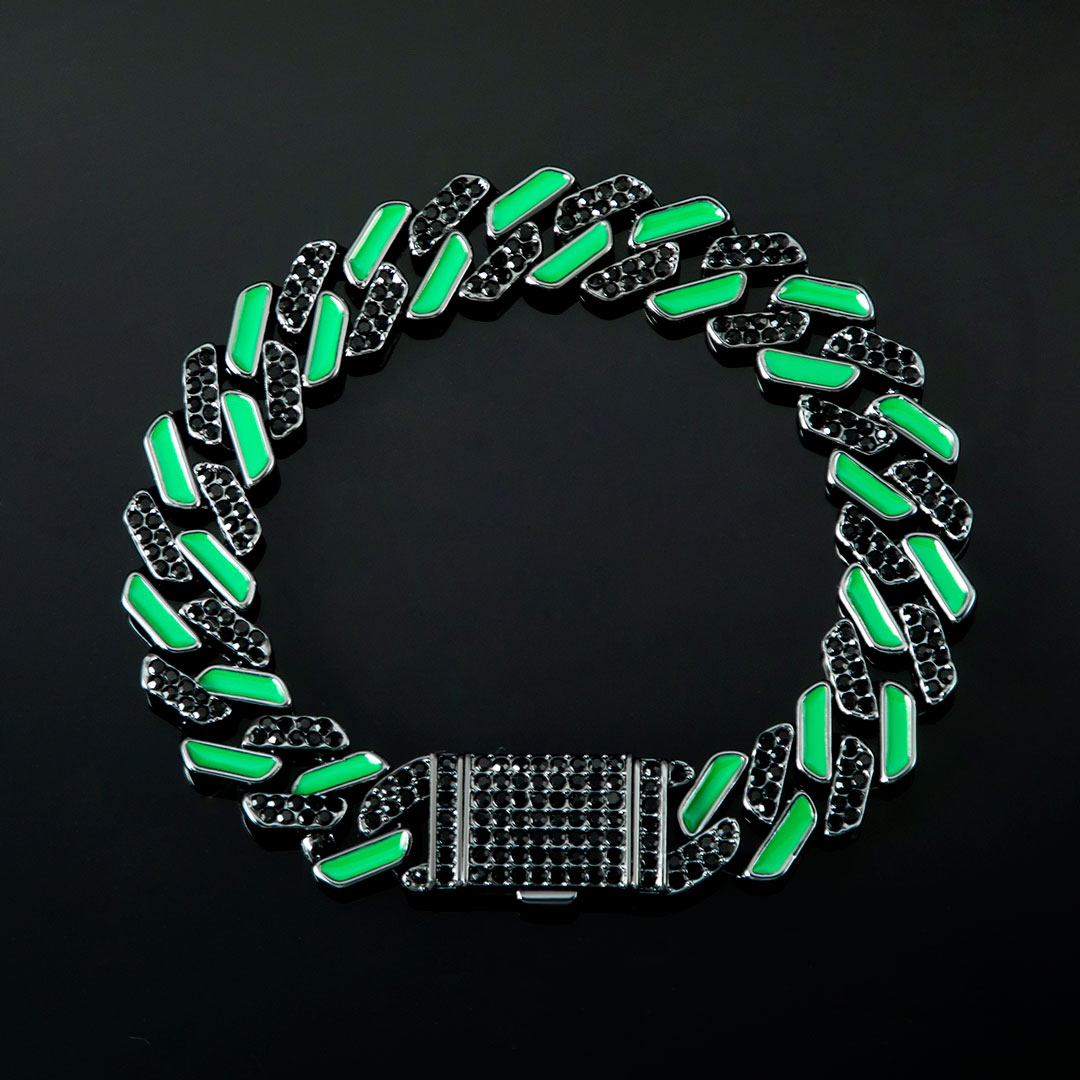 11mm Black Stones Enamel Cuban Bracelet In Black Gold With Gold Shine