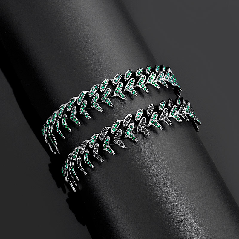 Iced Out 13mm Emerald Rivet Spike Thorns Cuban Bracelet Gold