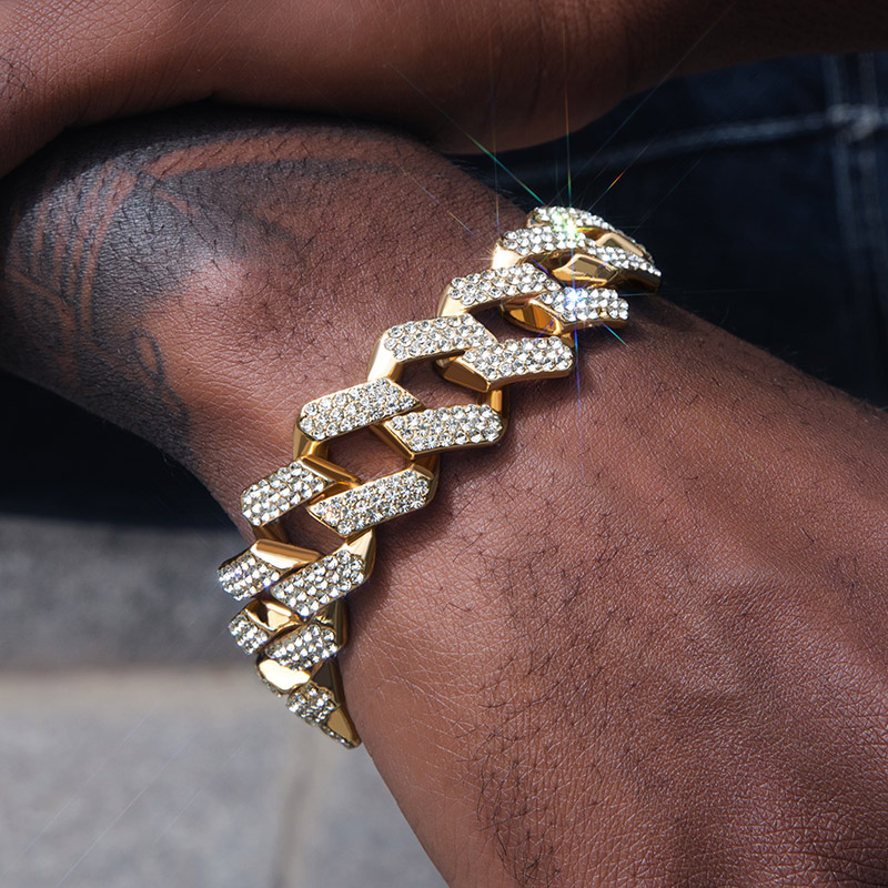 Street Luxury Iced Out 20mm Miami Cuban Bracelet With Big Box Clasp In Gold - Image 4